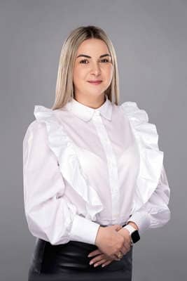 Fotograf portrete oficiale Timisoara. brand personal. business. afacere. job. angajare. 11