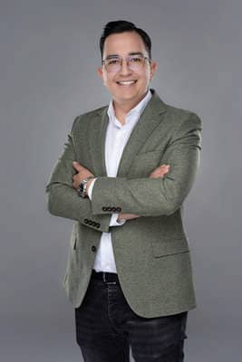 Fotograf portrete oficiale Timisoara. brand personal. business. afacere. job. angajare. 13